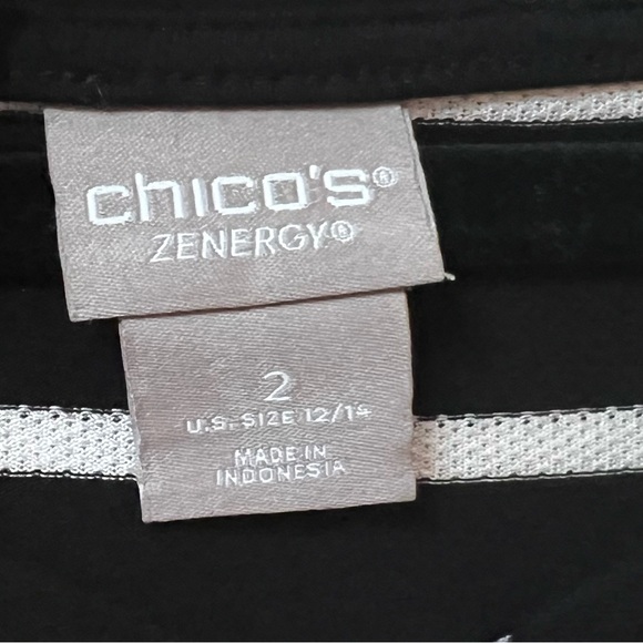 Chico’s Black and White Sweater EUC - Picture 4 of 5